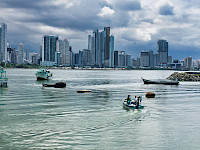 Pesca artesanal en la cinta costera Panamá